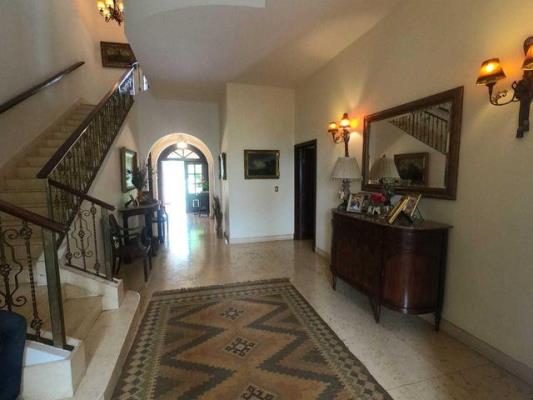 Las Begonias, Costa del Este