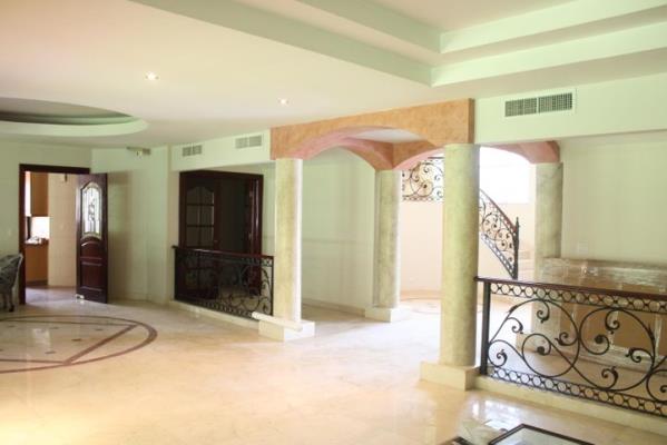 Royal Pacifico, casa