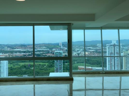 Titanium, Área Metropolitana