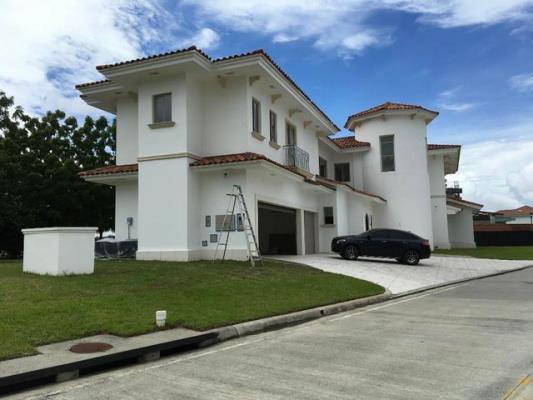 Fairways Estates, Casa en venta en Santa Maria | Fairways Estates -  P3845961