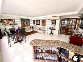 Costa del Mar Bella Vista, Panamá