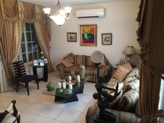 Costa del Este, Costa Azul, Área Metropolitana