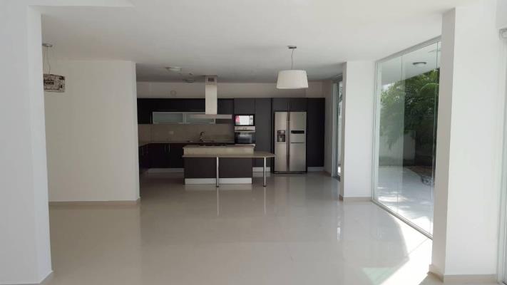 Costa Esmeralda, Panamá