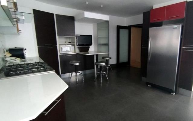 Condesa del mar - Princesa, Avenida Balboa