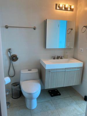 H2O on the ocean, apartamento