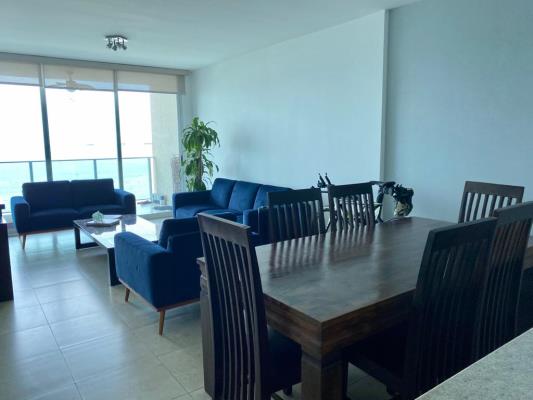 H2O on the ocean, apartamento