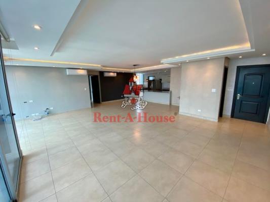 Waterfalls, Área Metropolitana