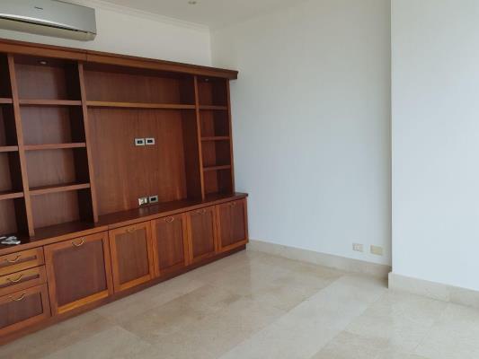 Ten Tower, apartamento