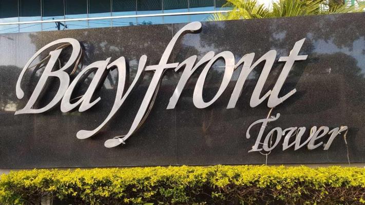 Bayfront  Tower, Área Metropolitana