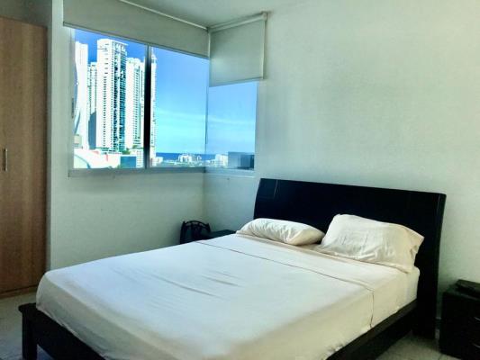 Pacific Sky, Área Metropolitana