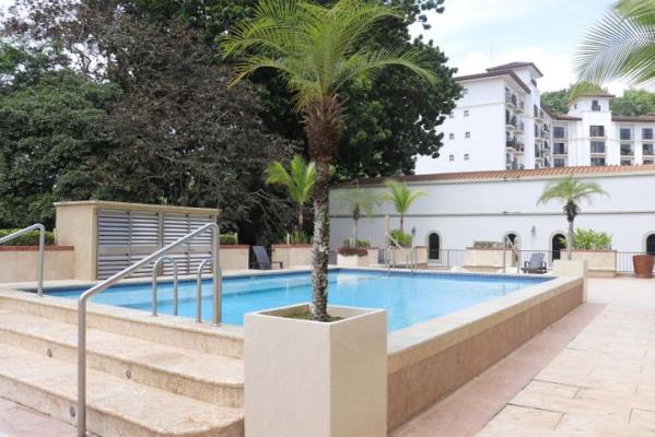 Embassy  Village, Curundú