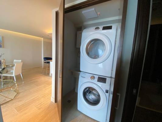 The Regent, Área Metropolitana