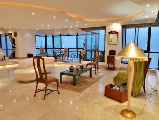 Plaza Miramar, apartamento