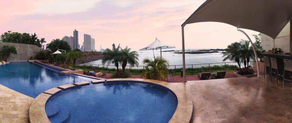 Oceanaire, Punta Pacifica