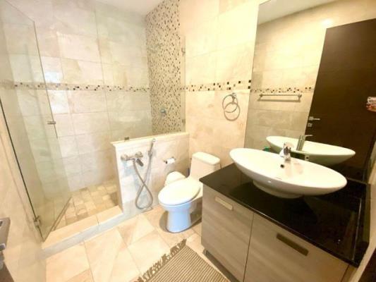 Grand Tower, Punta Pacifica