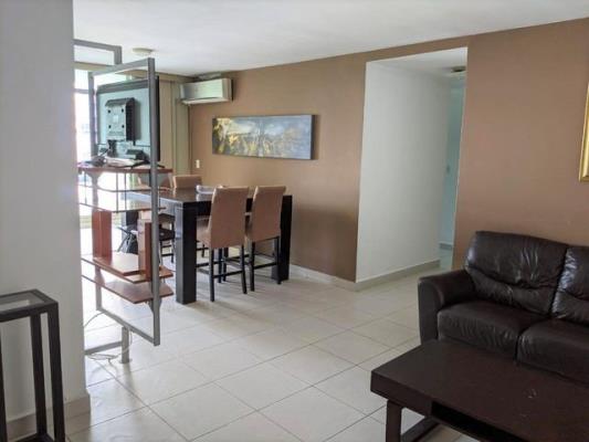 Green Bay, Costa del Este