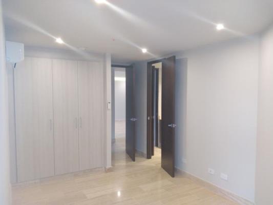 The Regent, Área Metropolitana