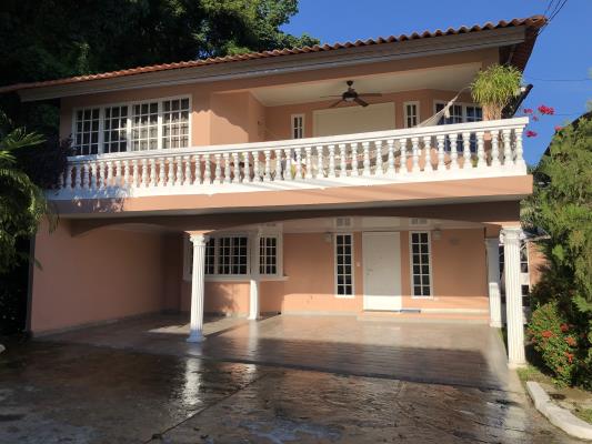 Condado del Rey, casa