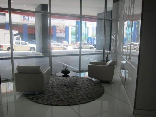 Yacht Club, Área Metropolitana