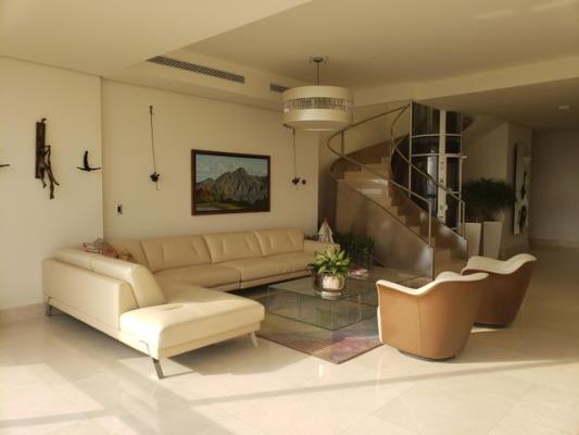 La Vista, Área Metropolitana