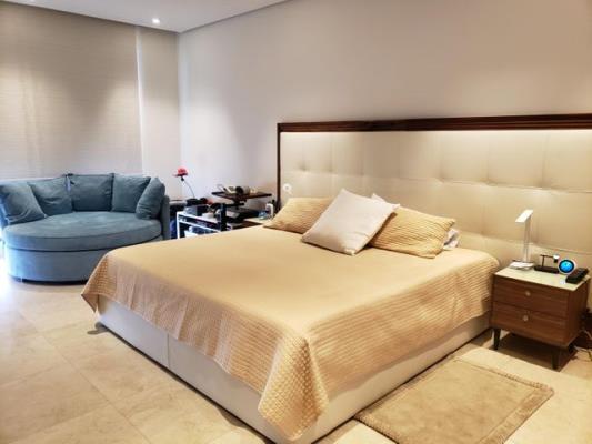 La Vista, Área Metropolitana