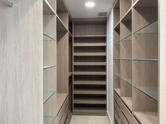 Aria, Área Metropolitana