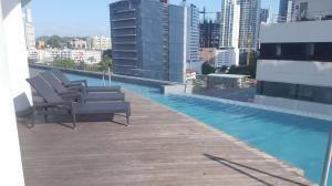 Yacht Club, Área Metropolitana