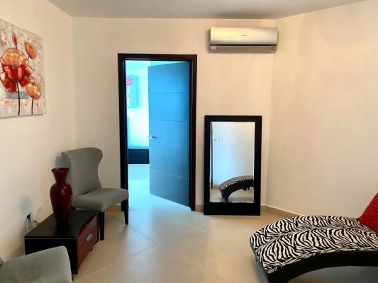 Costa del Este Country club , Área Metropolitana