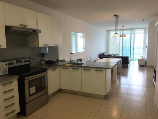 White Tower, Avenida Balboa