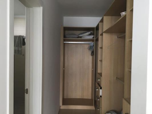 White Tower, Avenida Balboa