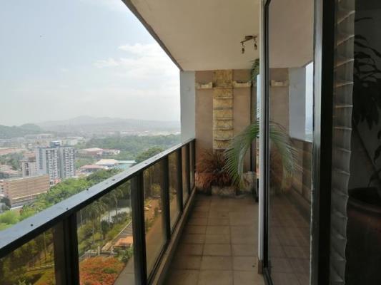 Torre La Cresta, Panamá