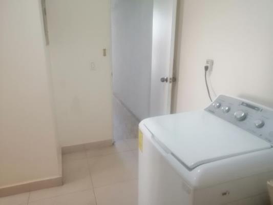 Senderos, Costa Verde, casa