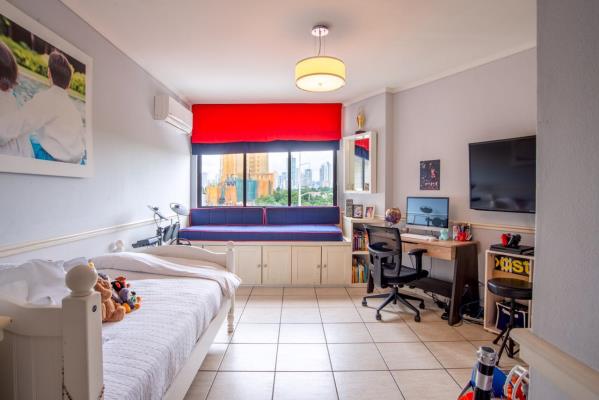 Luna del Mar, Coco del Mar