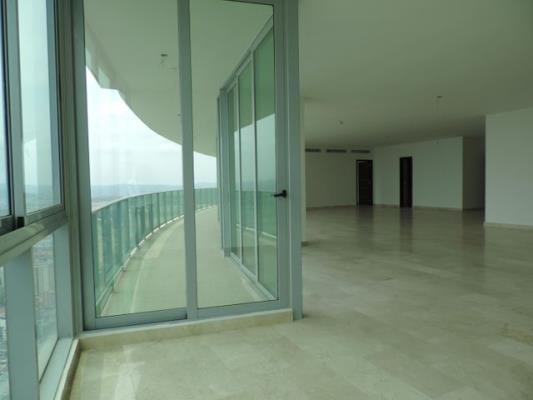 Allure at the park, Panamá