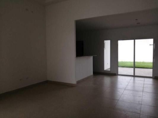 , Casa en alquiler en Barrio Colón | P3976665