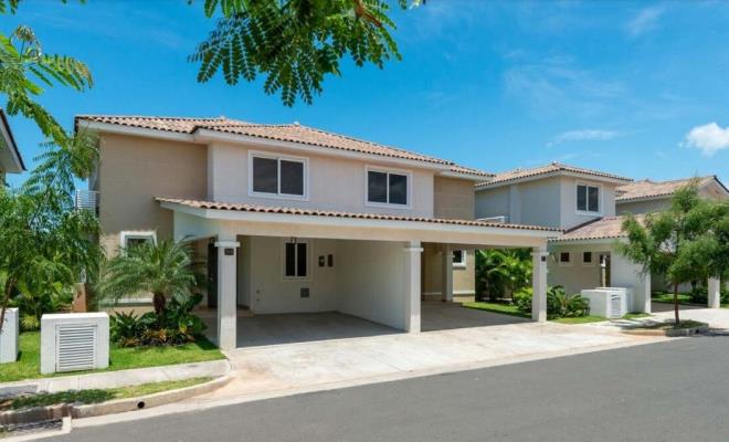 Bosques del Pacífico, casa