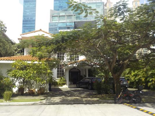 Gold point , casa