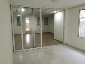 , Casa en alquiler en Parque Lefevre | P3994704