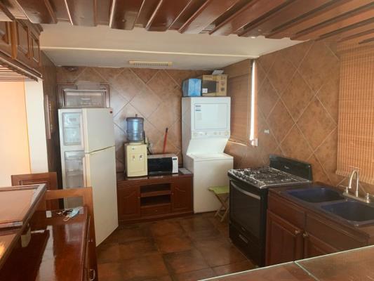 Coral Reef, Avenida Balboa