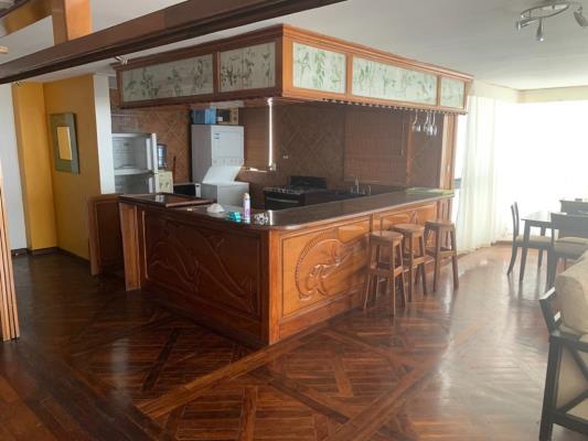 Coral Reef, Avenida Balboa