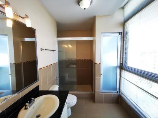 Bayfront  Tower, apartamento