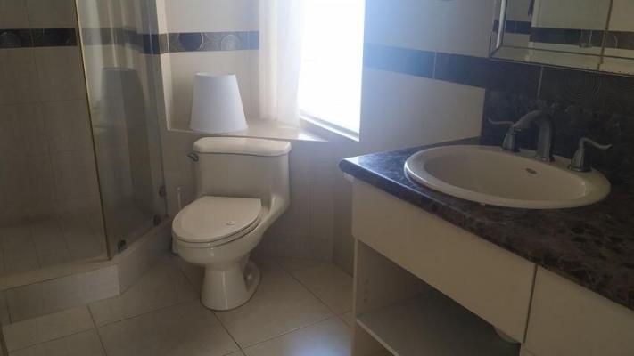 Vista del Mar, Avenida Balboa