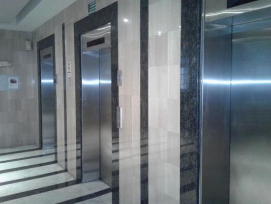 Grand Bay Tower, Área Metropolitana