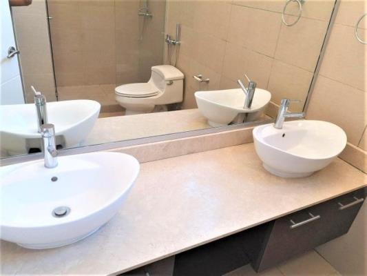 Sky Residences, Avenida Balboa