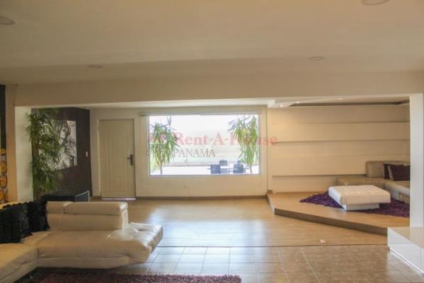 , Amelia Denis De Icaza