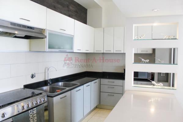 , Amelia Denis De Icaza