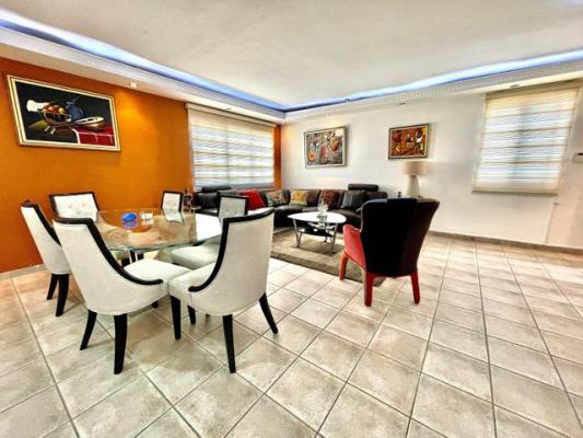 , Amelia Denis De Icaza