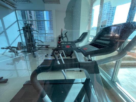 Kolosal, San Francisco