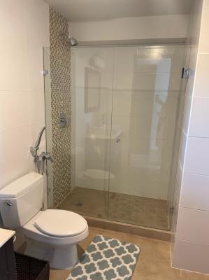 PH RIO MAR, Las Uvas