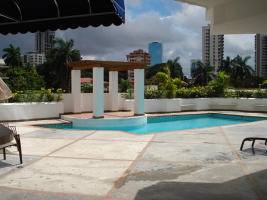 44 & PARK, Bella Vista